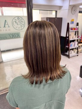 アイズ 本厚木(AIZU) 白髪ぼかしハイライト