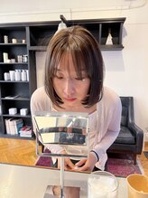 ジリ(JILI) 内巻きミニボブ×ヘーゼルベージュカラー▽福永