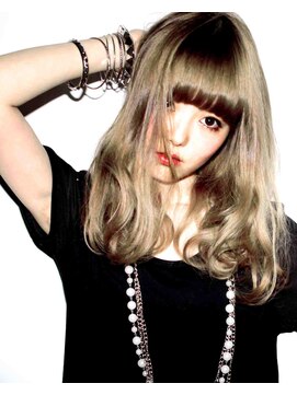 ヘアサロン ガリカ 表参道(hair salon Gallica) 『 グレージュ & ハイブリーチ 』外国人風 ☆ ラフsemi-long♪