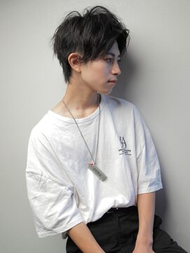 アクティフ(actif) ツーブロックフェザーマッシュショート