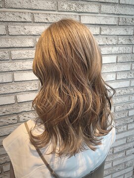 トニーアンドガイ 青山店(TONI & GUY) ベージュセミロングヘア