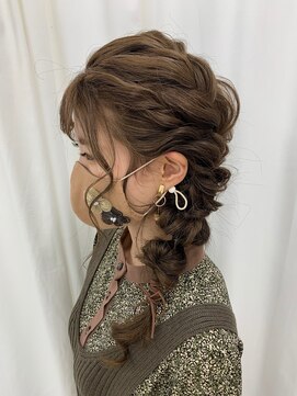 アリー(ALLIE´) 〇サイド編み下ろし【BEAUTY SALON ALLIE´】