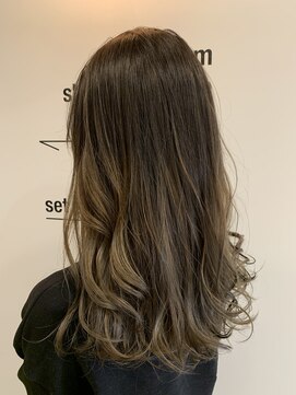 ヘアブランコブランコ 横浜(hair blanco_blanco) 似合わせカット/くびれヘア/デザインカラー/艶ボルドー[横浜駅]