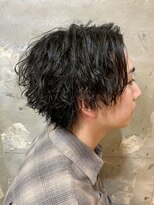 アカ(ACA)&nbsp;センターパートツイストスパイラルパーマツイストパーマ札幌大通