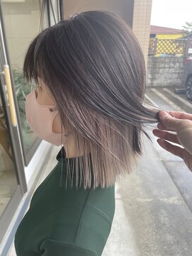 リードヘアーバイバンプ(Lead Hair by vamp) #インナーカラー #外ハネボブ #ミルクティカラー