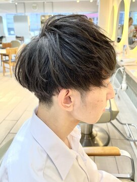テトラ バイ ネオリーブ 横浜西口店(tetra by neolive) メンズカット 王道刈り上げマッシュ