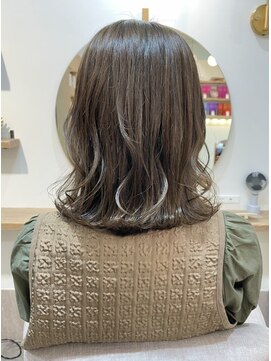 シアエミュー 新越谷店(SHEER emu) 外ハネボブ/オリーブグレージュ