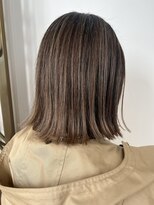 プラスシー(+C)&nbsp;根元が伸びても気になりにくい地毛ハイライト/白髪ぼかし/30代