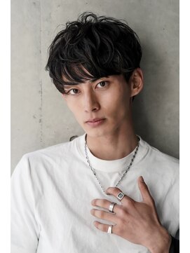 カライングドゥ(ing deux) スーツ短髪ツーブロック束感モテる黒髪シークレットパーマ流行