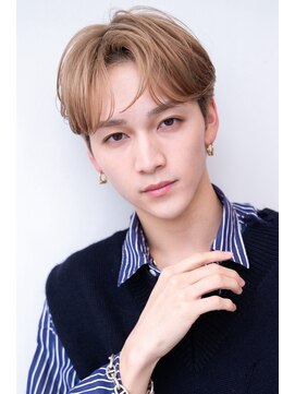 ハバナ 新宿(HAVANA) ソフトツーブロック/刈り上げ/センターパート/ツイスト/ビジネス