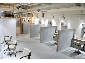 ambiente 【アンビエンテ】