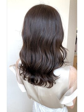 リュドール 名駅(Rue D'or) まとまり×動きの美髪ウェーブスタイル