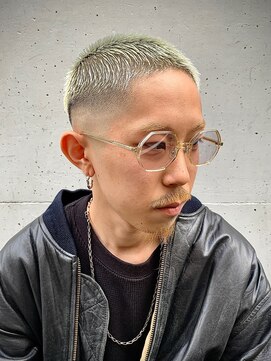 エリマ 横浜西口(elima) ハイトーンとも相性の良いスパイキーショートスタイル