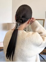 スラップ(SLAP)&nbsp;タイトアレンジ、ローポニーアレンジ、ヘアセット