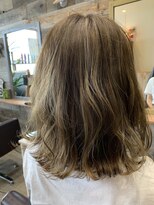 キリグ(KILIG)&nbsp;ハイライトゆるふわ外ハネボス