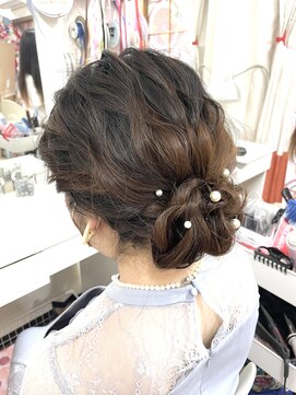 ビューティック ハラジュク(Hair&Make Beautique Harajuku) パールのもこもこシニヨン