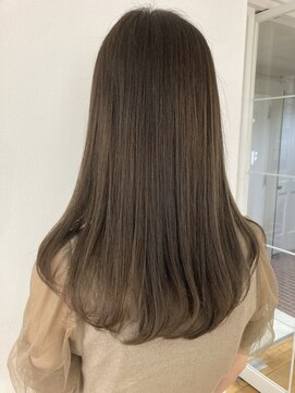 ヘッズ 本八幡店(HEADS) 外ハネボブ　セクションカラー　ペールベージュ