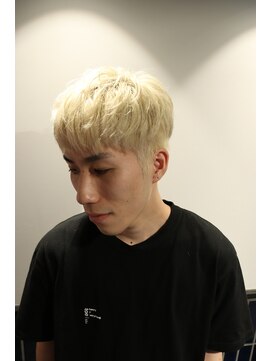 ツーエイチ 新宿(2H) ハイトーンマッシュ/新宿/新宿理容室/マッシュ