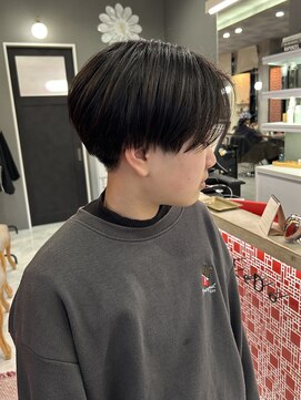 レド(LeDo) 刈り上げショート/ハンサムショート/センターパートショート