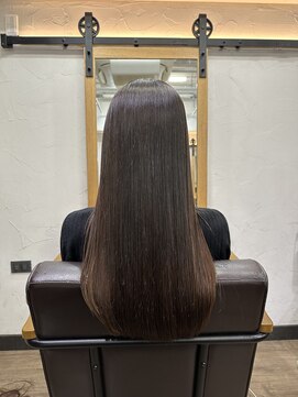 アンフィサンクミル 銀座(AnFye cinq mille) 地毛風縮毛矯正