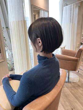 マカナ(makana) 丸みショートボブ