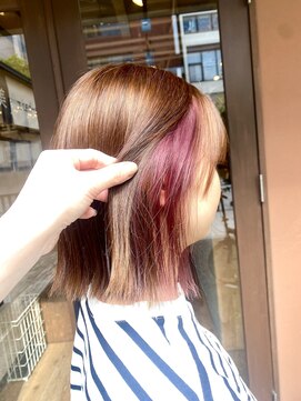 ココカラヘアー ニコ(cococara hair nico) イヤリングカラー/インナーカラー/デザイン/ブリーチピンク