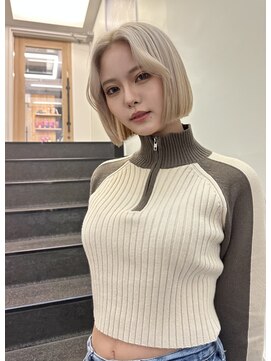 リノショアーズ 元町店(RINOSHORES) 大人可愛い♪ミニボブワイドバングハイトーンカラーブリーチ