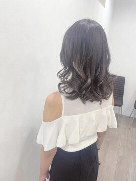 ネリネ きてみてまつど通り店(Nerine) 伊藤【可愛い巻きスタイル】