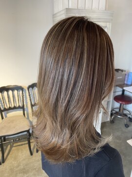 ナブラ(NABLA) 明るめハイライトカラー