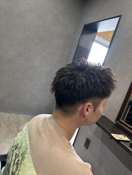 ジールクス 笠懸店(G LUX) 刈り上げスパイキーショート