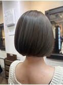 シルエットが綺麗にきまるボブ
