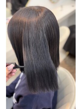 エルバイラビス 大宮(elu by lovis) ななせ/グレーアッシュ/韓国カラー