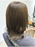 明るめオリーブベージュ