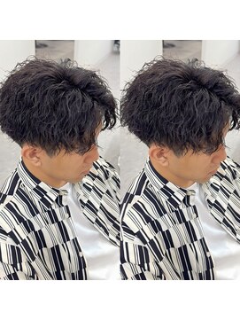 ブライト(BRIGHT) ツイストスパイラルパーマセンターパート