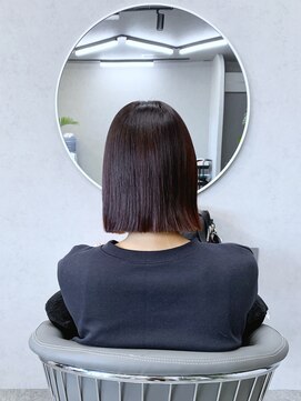 【首元すっきり♪ぱっつん切りっぱなしボブ】