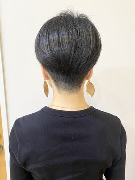 モリオ フロム ロンドン 成増店 【morio成増/一戸】大人かわいい刈り上げショート