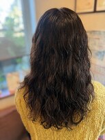 ナゴミ(NAGOMI)&nbsp;30代40代50代/チャコールブラウン/パーマスタイル/ロング/仙台
