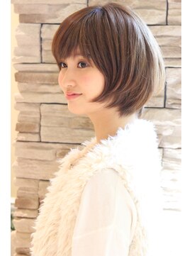 レウナ 外苑前(Reuna) 大人女子トップノットｘノームコアｘうぶバングｘメルトカラー