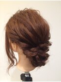 ルーズ編み込みシニヨン