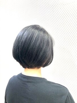 クオリス 上福岡店(QUALIS) マッシュヘア/暗めカラー/小顔/前下がり/30代40代50代/グラボブ