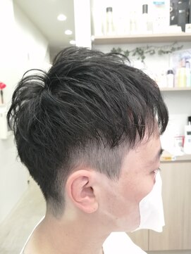 ヘアアンドスパ アイリス hair&spa Iris 【南鳩ヶ谷1分☆メンズにもオススメ】爽やかツーブロショート