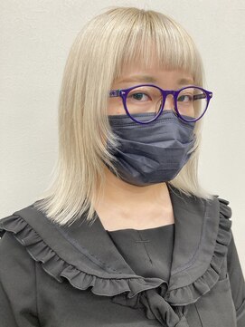 コード 四条河原町駅店(CHORD) 京都　河原町　ホワイトカラー　ホワイトベージュ　ハイトーン