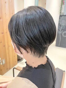 タイズ(ties) 20代30代40代大人可愛い小顔ナチュラルショートウルフカット