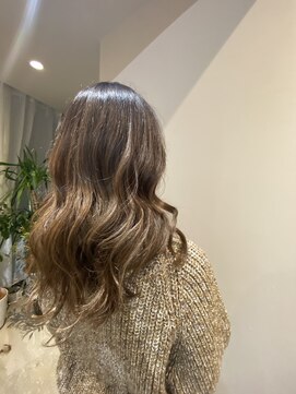 パラゴ(PARAGO.) 《緑橋/女性サロン》大人ホワイトブラウン　ベージュ