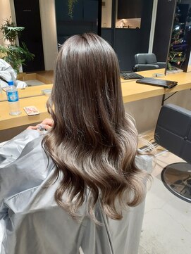 エイト 藤沢店(EIGHT fujisawa) ラテグレージュ【藤沢】