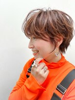 ワイボンドヘアー(Y bond hair) ゆる巻きショート