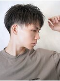 爽やかツーブロックナチュラルアップバングショート