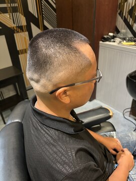 ヤード(YARD) バズスキンフェード