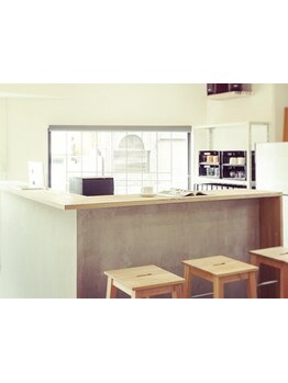 ひとりひとりの髪のお悩みに向き合ったカウンセリング＊プライベートサロンだから叶う癒しの時間