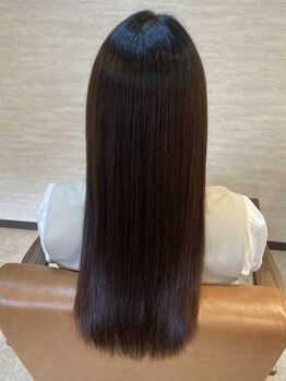 ホロイムア(Holoimua)の写真/髪質に合わせた施術で、上品な雰囲気のワンランク上のツヤ髪へ◇今までにない艶と指通りを実現！